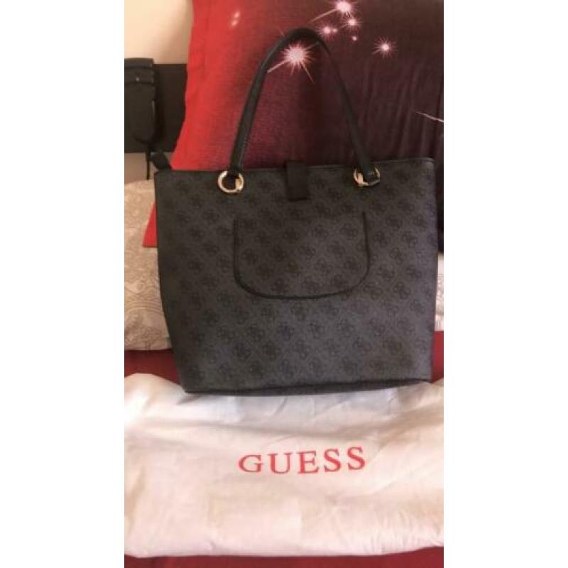 Guess Tas helemaal nieuw