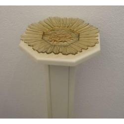 Schaal geelgouden zonnebloem van glas in reliëf