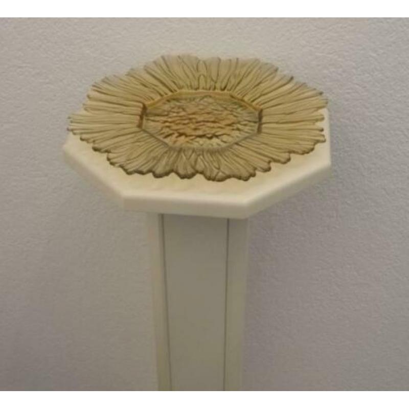 Schaal geelgouden zonnebloem van glas in reliëf