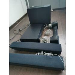 Opknapper Samsung home cinema set HT-TZ222 en Toshiba 46TL93