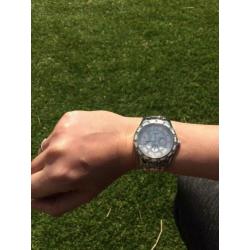 Guess horloge groot zilver wit