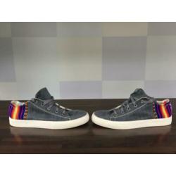 handgemaakte sneakers mt 42