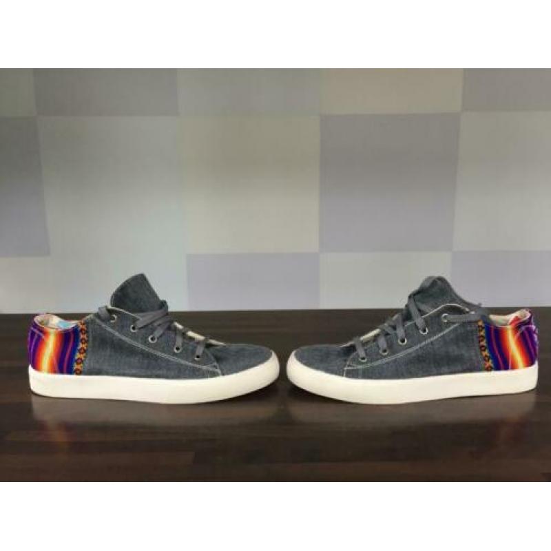 handgemaakte sneakers mt 42