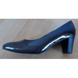 Mooie en aparte zwart/grijze lak pumps van Peter Kaiser! 38