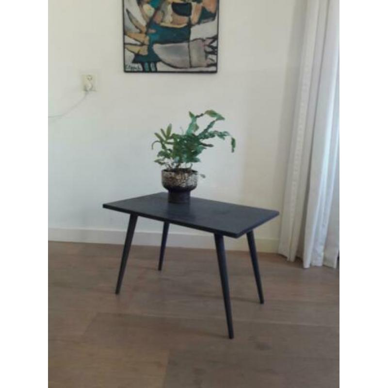 Vintage bijzettafeltje jaren 50/60 hout