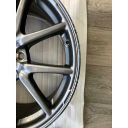Tesla Model 3 18" aero velg