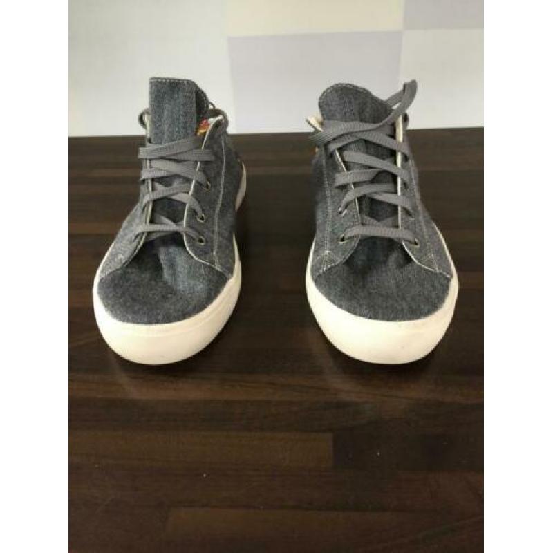 handgemaakte sneakers mt 42