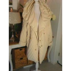 Oversized creme parka van Marc Cain, maat: 38-40 / nr.3.