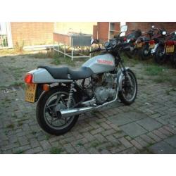 GSX 400 F, GS40XF, 1981 - 1983, Heeel Veeel onderdelen.