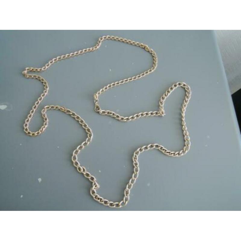 Lange vintage ketting in goudkleur