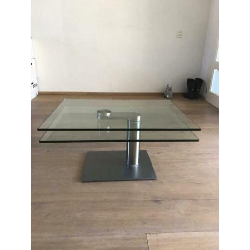 Industriële glazen salontafel!