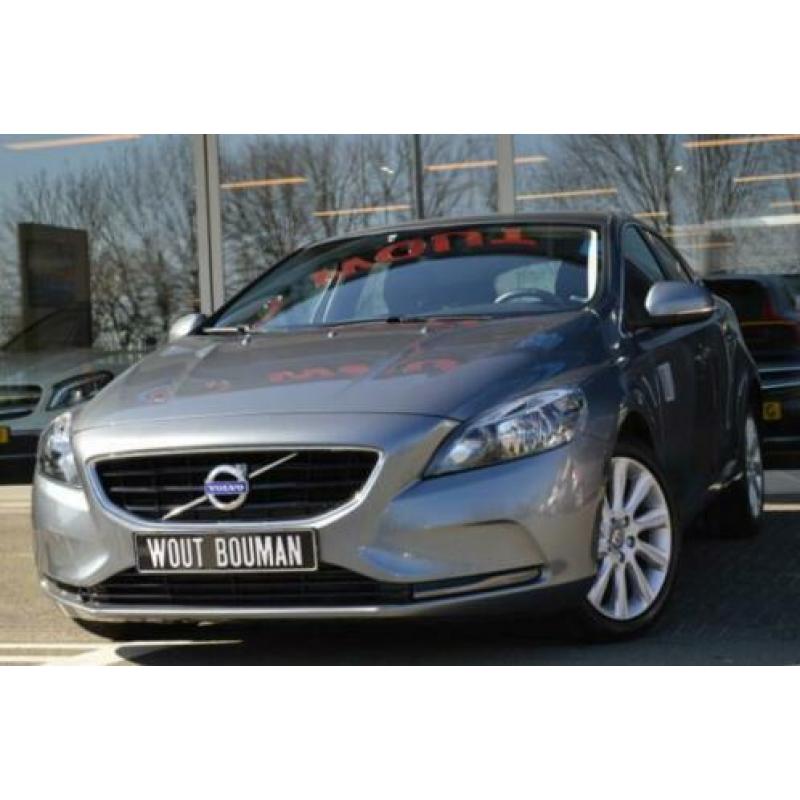 Volvo V40 2.0 T2 Summum Navi Leder Clima Afn.trekh Pdc