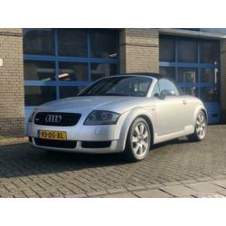 Nette Audi TT 1.8 5V T Roadster Quattro 225pk grijs 6bak