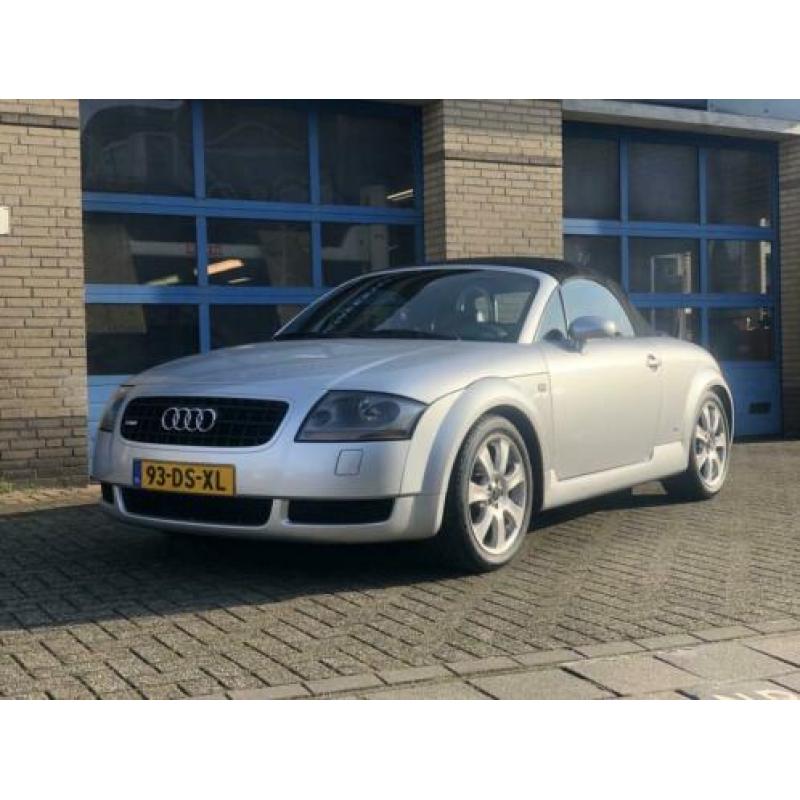 Nette Audi TT 1.8 5V T Roadster Quattro 225pk grijs 6bak