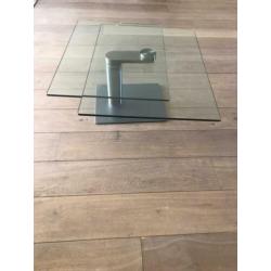 Industriële glazen salontafel!