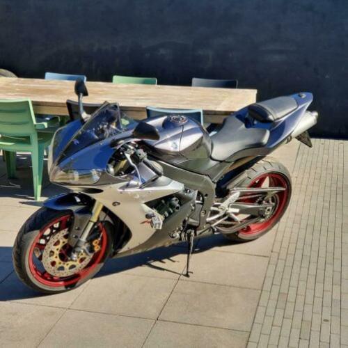 Yamaha YZF R1 RN12 2004