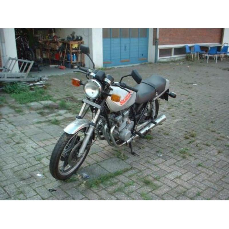GSX 400 F, GS40XF, 1981 - 1983, Heeel Veeel onderdelen.