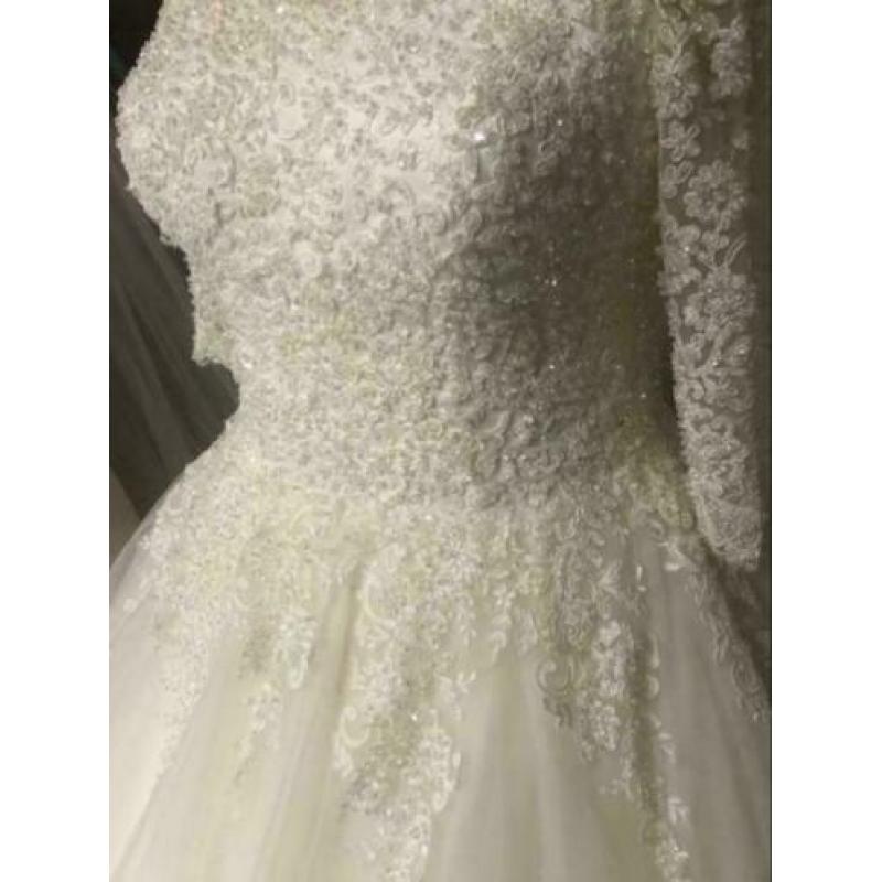 prinses model 44-46-48 maat kant bruidsjurk