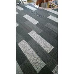 Skinny Planks Design Tapijttegels 25x100cm Heuga Interface