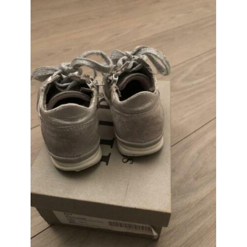 Hip sneakers mt 26