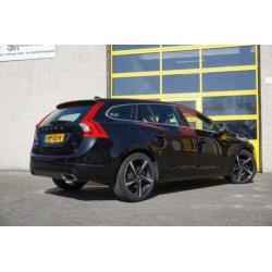 Volvo V60 2.0 D2 120PK Momentum Business BJ2015 LMV-19" | LE