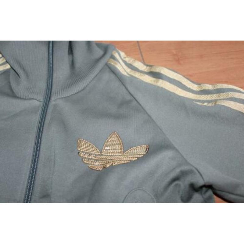 Adidas vest 36