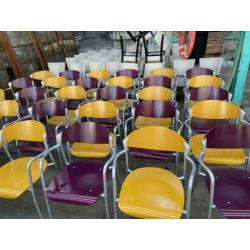 Partij van 30 stoelen