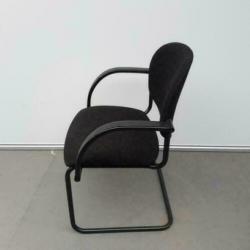 Dauphin vergaderstoel kantoor stoelen met nieuwe zwarte stof
