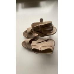 Suede hakken camel/ beige maat 38