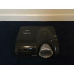 Hitachi Beamer | PJ-TX 300 | HD ready