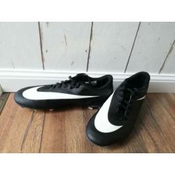 Nike Voetbalschoenen, rugbyschoenen, hokeyschoenen maat 43