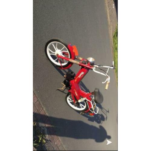 Tomos snor zo goed als nieuw