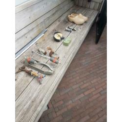 Van alles wat te gebruiken in de tuin sproeier klompen