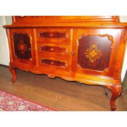 Prachtige Queen Ann vitrine kast