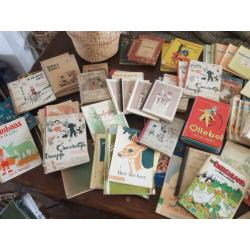 Kinderboekjes oud doos vol
