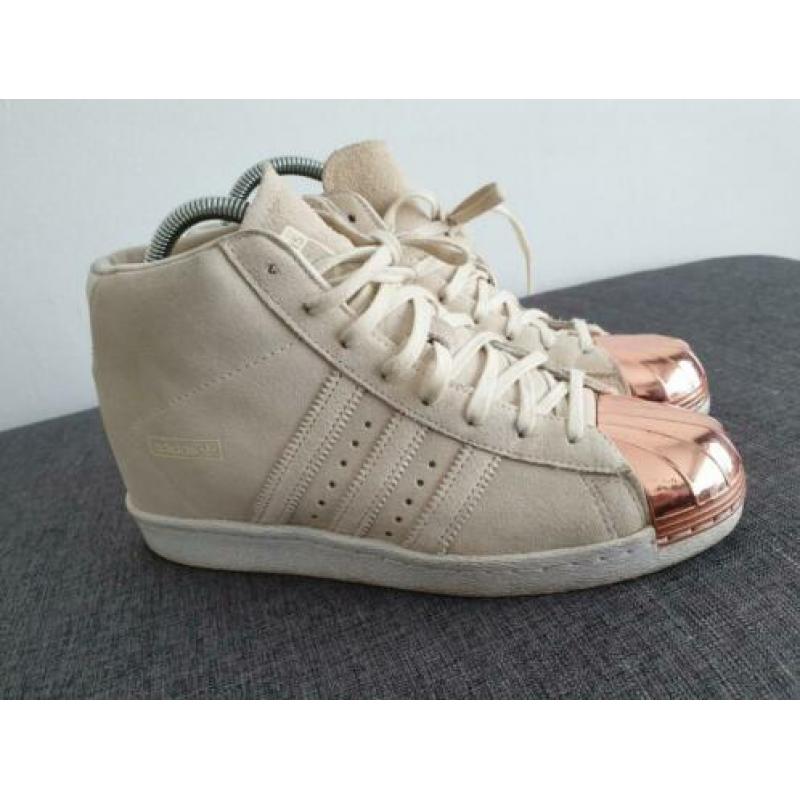 Adidas maat 42