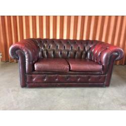 ????Chesterfield vintage bank