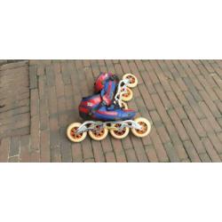 Mooie bont skeelers maat 40 blauw/rood