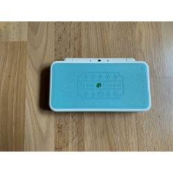 Animal Crossing Nintendo 2DS XL met 2 spellen + hoes