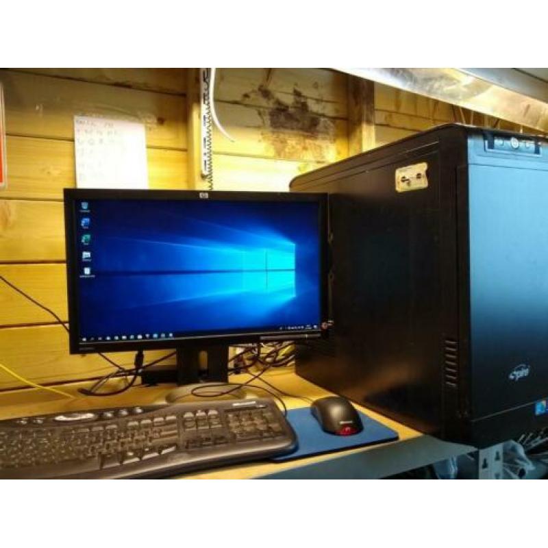 Pc set met asus moederbord Quad core, 8 GB Ram en 64 ssd &