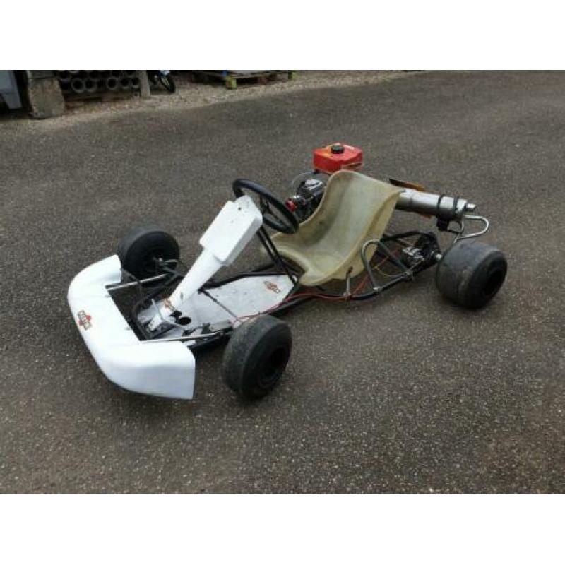 100cc kart 2 takt (17 pk) ruilen tegen puch of een goed bod