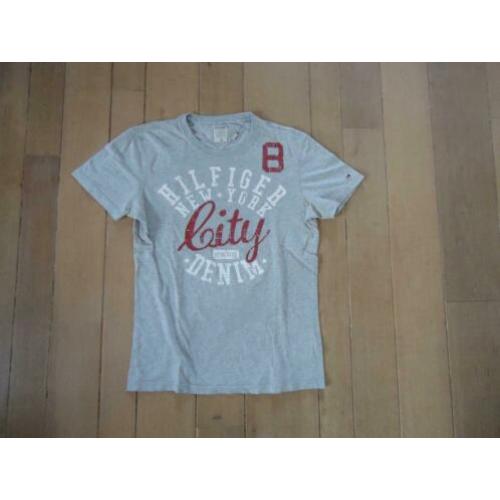 68. Tommy hilfiger denim t-shirt maat s, 46 origineel