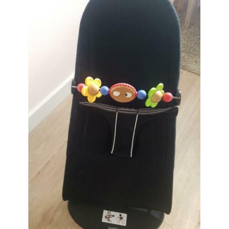 Baby Björn wipstoel met speelbeugel