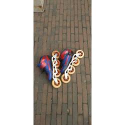 Mooie bont skeelers maat 40 blauw/rood