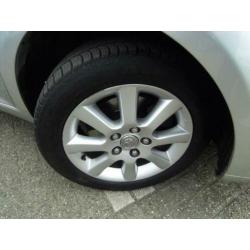 Toyota Verso 1.8 VVT-i Dynamic