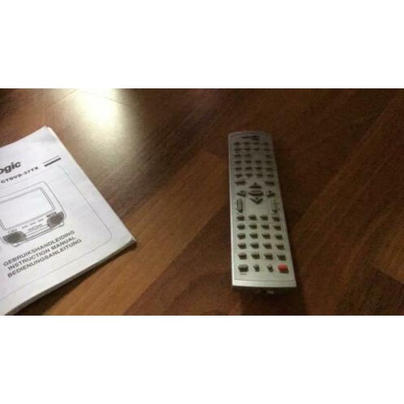 Tv met ingebouwde dvd speler (2stuks) TEAB