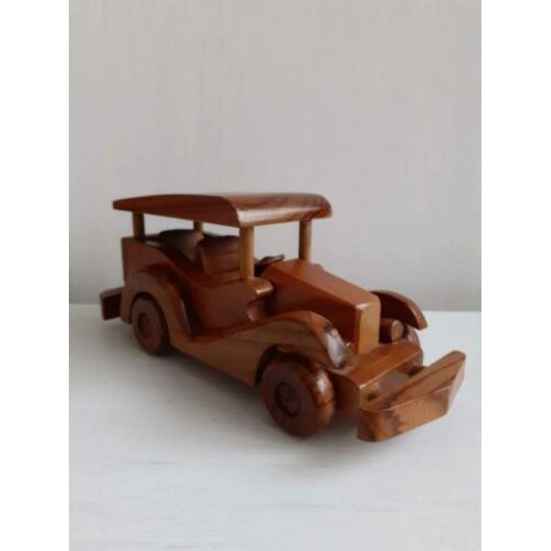Houten auto 1