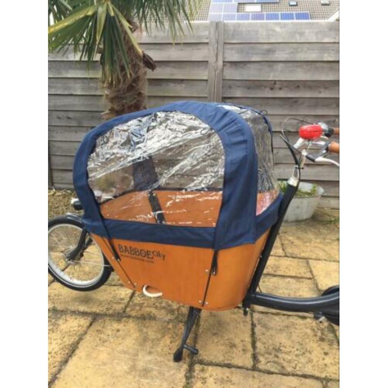 Overkapping van bakfiets babboe city, (niet de fiets)