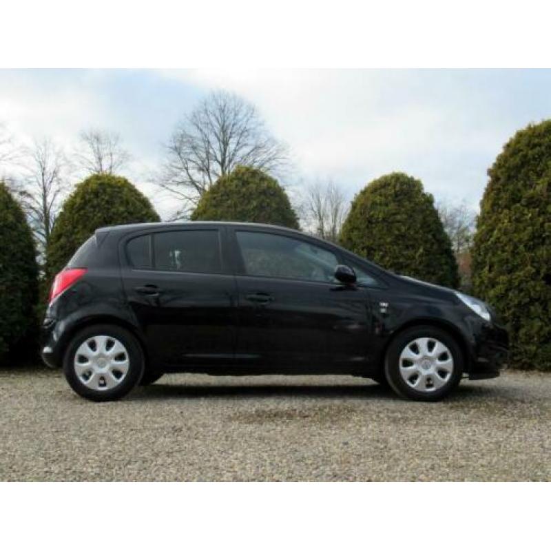 Opel Corsa 1.2-16V '111' Edition 5-drs / Airco / Cruise