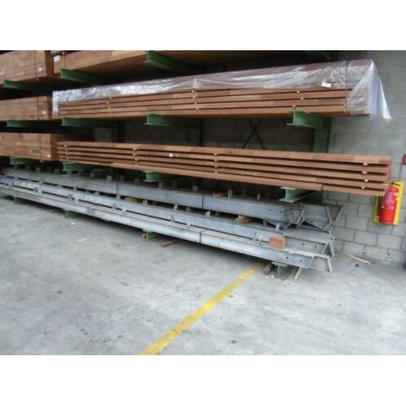 Te Koop: Sapeli/Mahoni Geprofileerd 67x115